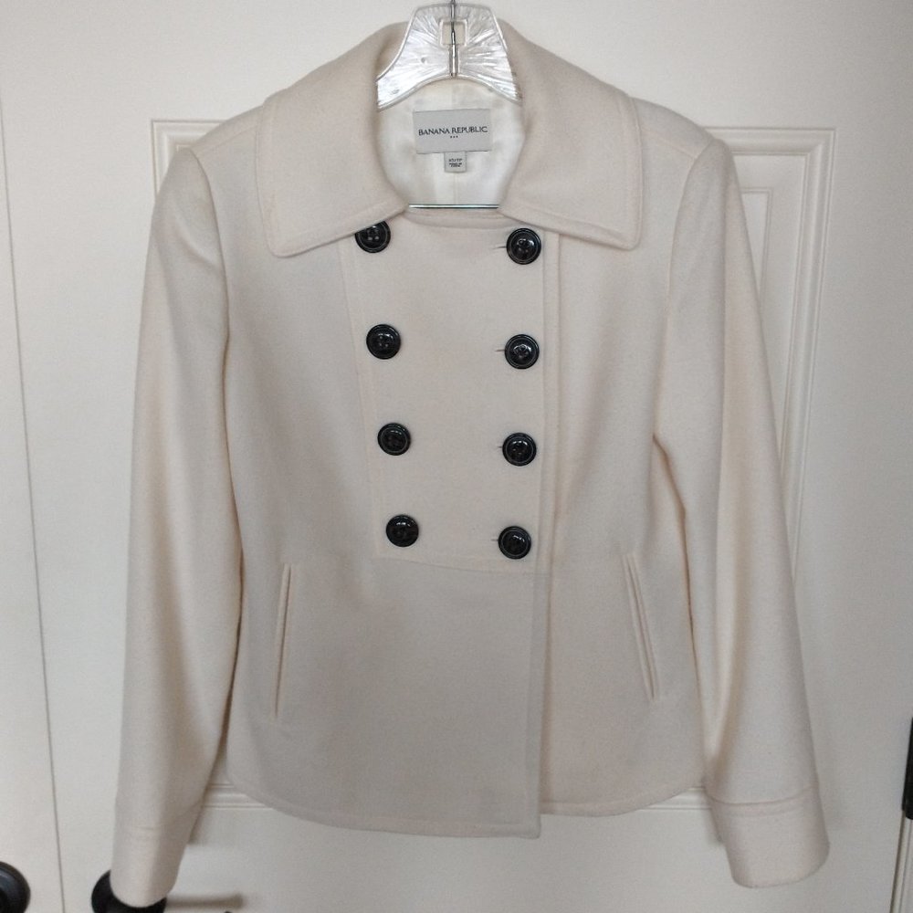 Women's Banana Republic like new Size XS wool blend double breasted coat